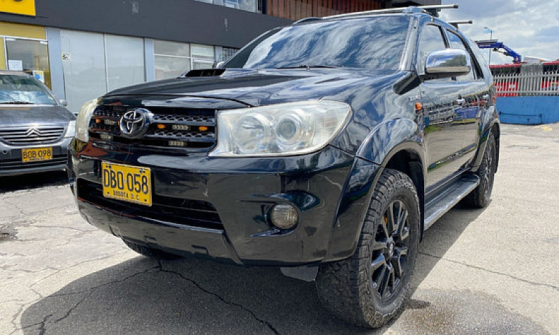 Toyota Fortuner 3.0 ...