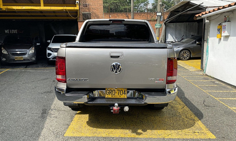 Volkswagen Amarok 3....
