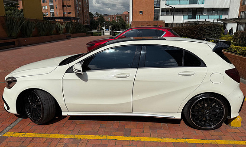 Mercedes-Benz Amg 2....
