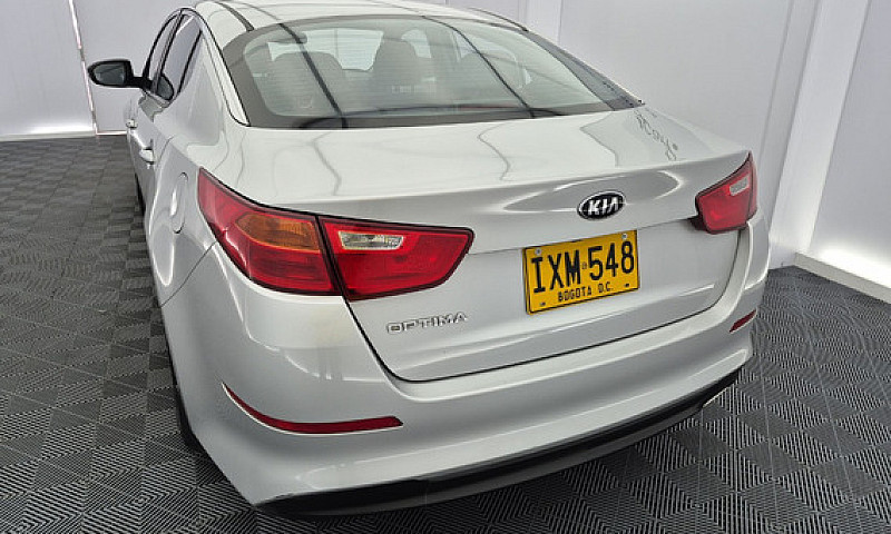 Kia Optima 2.0...
