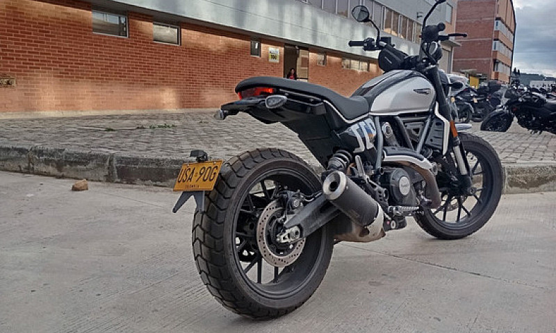 Ducati Scrambler Ico...