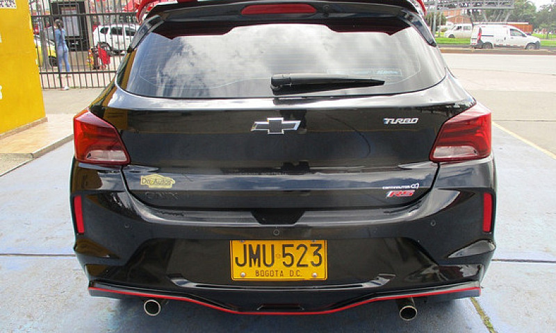 Chevrolet Onix Rs Tu...