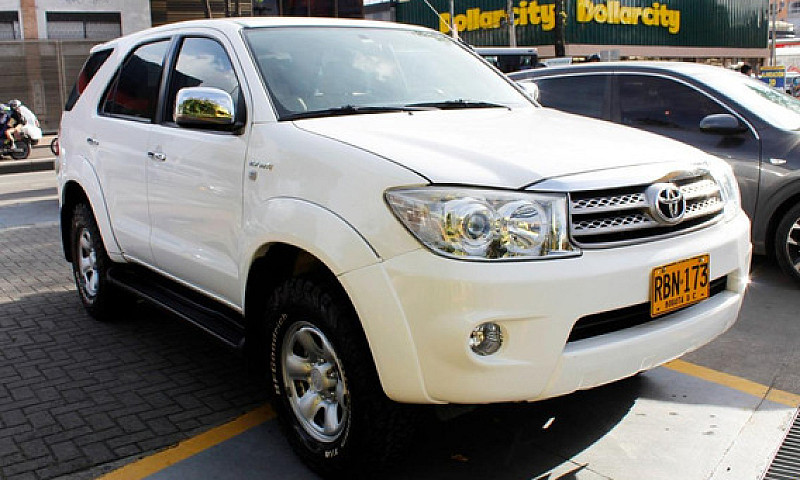 Toyota Fortuner 2.7 ...