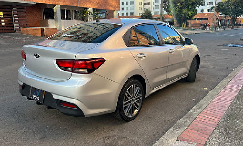 Kia Rio 1.4 Vibrant ...