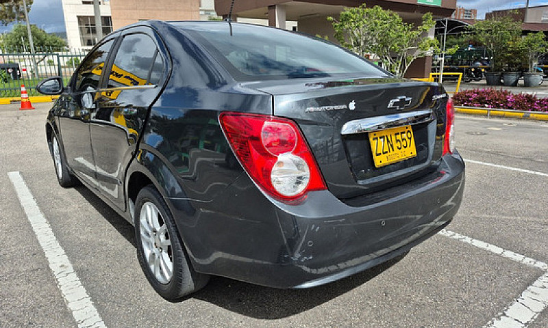 Chevrolet Sonic 1.6 ...
