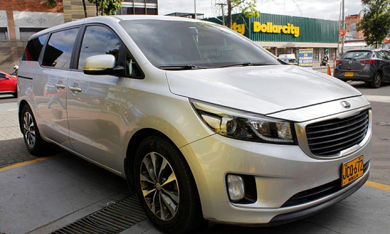 Kia Grand Carnival S...
