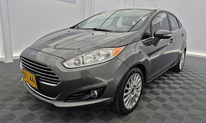 Ford Fiesta 1.6 Tita...