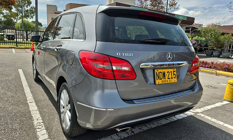 Mercedes-Benz Clase ...