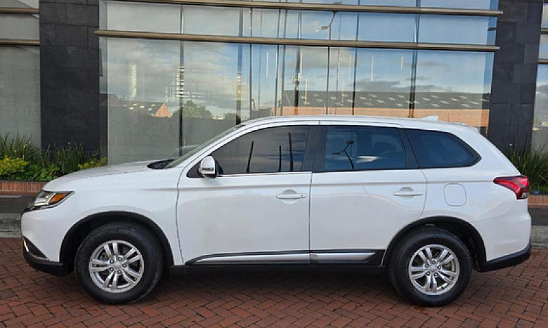 Mitsubishi Outlander...