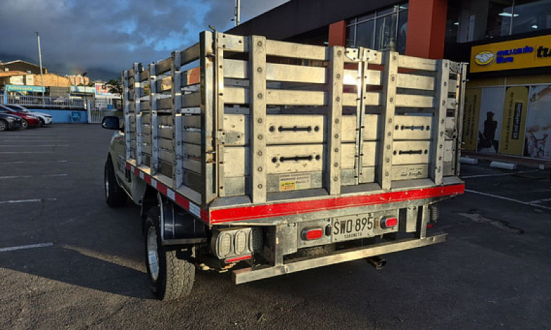 Toyota Hilux 2.7 Imv...