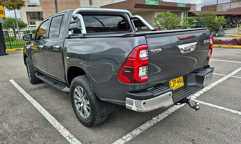 Toyota Hilux 2.4 Dié...