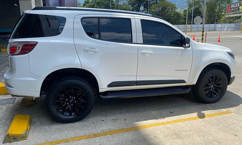 Chevrolet Trailblaze...