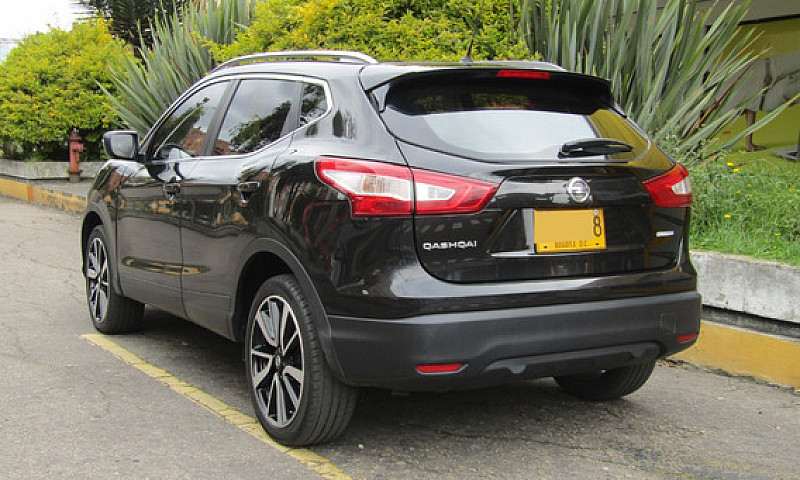 Nissan Qashqai 2.0 E...