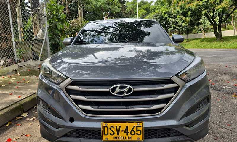 Hyundai Tucson Ix-35...
