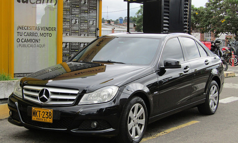 Mercedes-Benz Clase ...