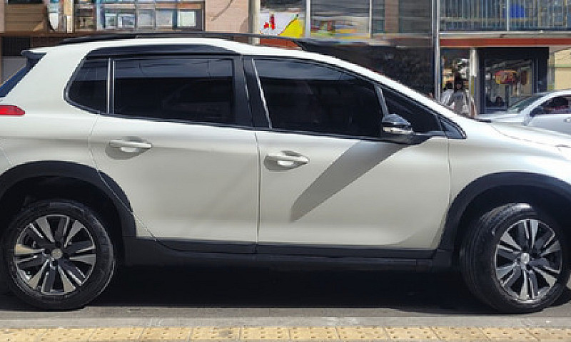 Peugeot 2008 1.6 Act...