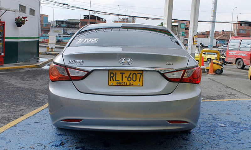 Hyundai Sonata I45 2...