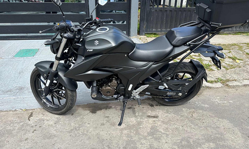 Suzuki Gixxer 250...