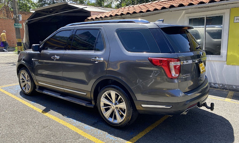 Ford Explorer 2.3 Li...
