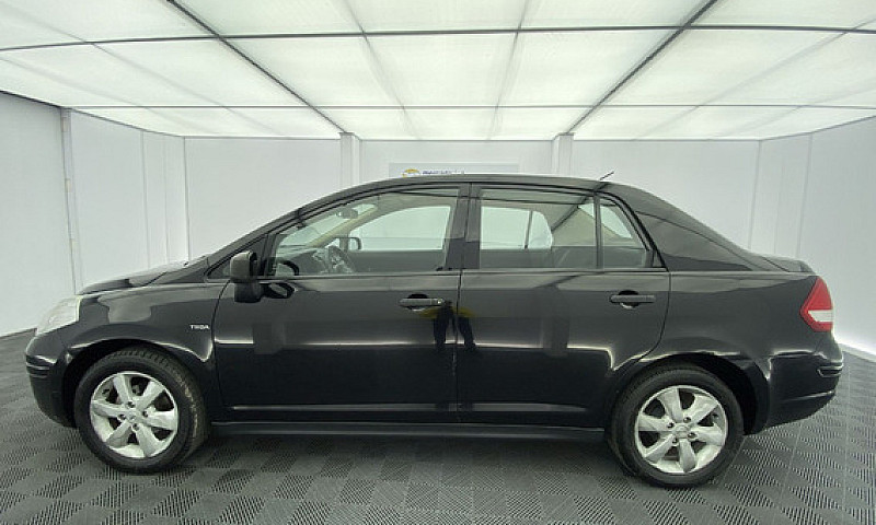 Nissan Tiida Sd 1.8 ...