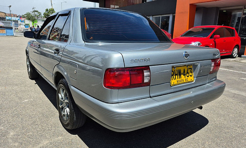 Nissan Sentra 1.6 B1...