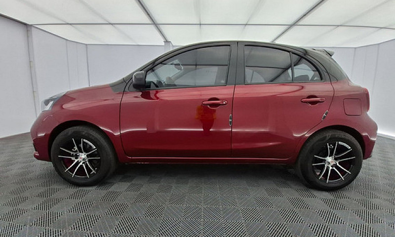 Nissan March 1.6 Adv...