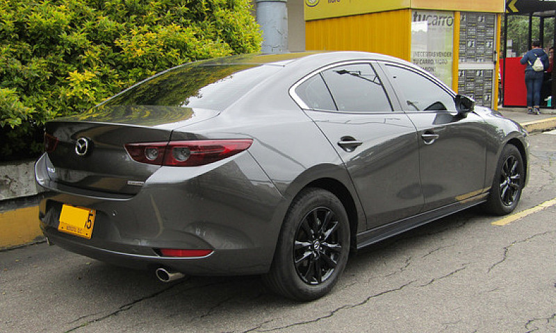 Mazda 3 2.0 Touring ...
