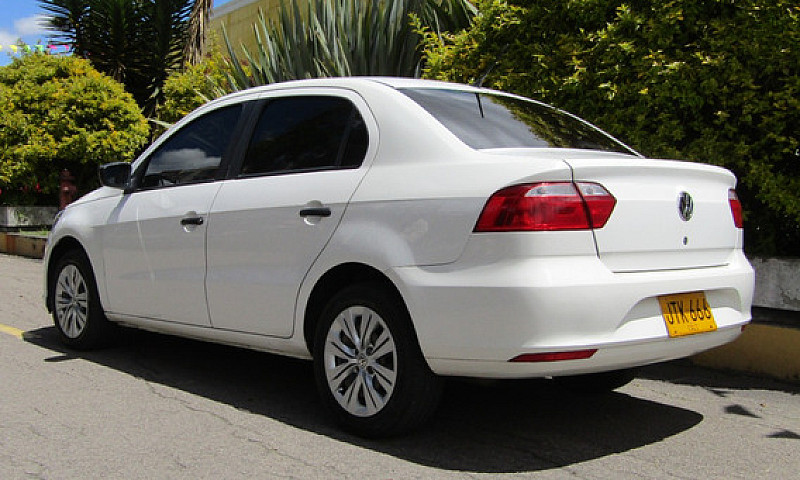 Volkswagen Voyage 1....