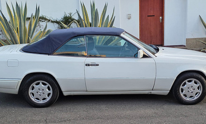 Mercedes Benz E200 C...