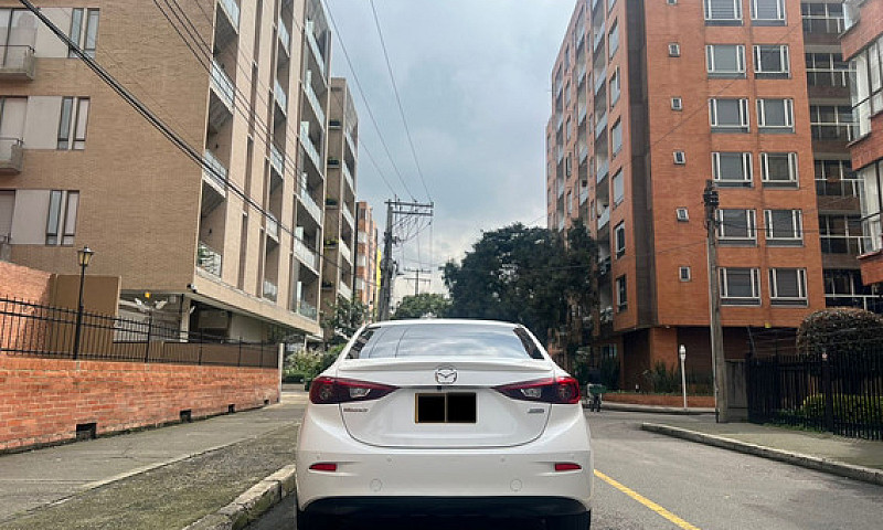 Mazda 3 2.0 Grand To...