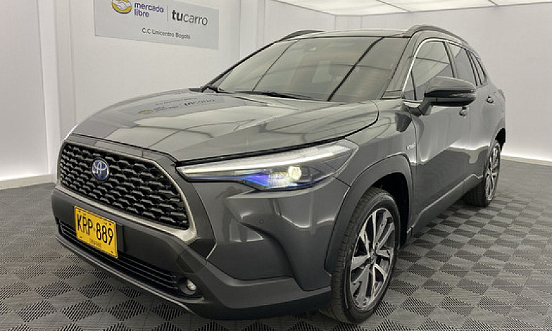 Toyota Corolla Cross...