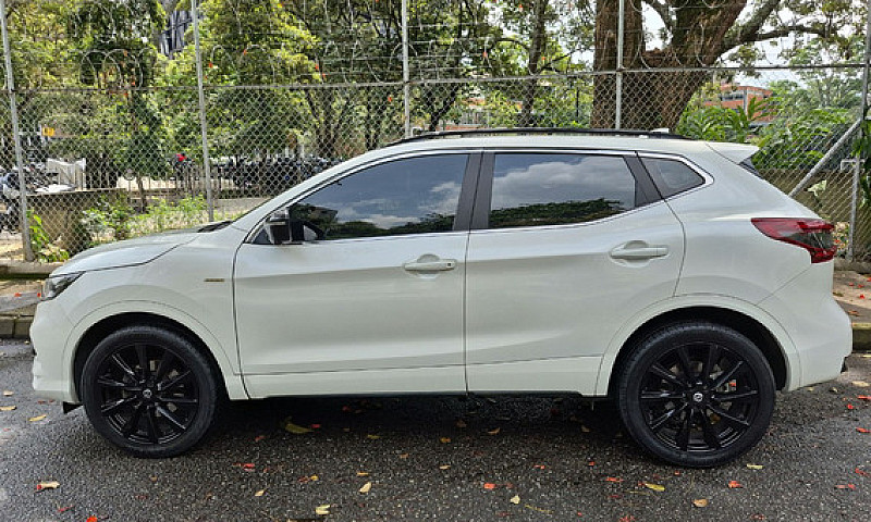 Nissan Qashqai 2.0 M...