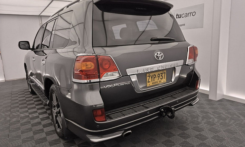 Toyota Land Cruiser ...