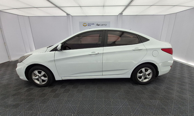 Hyundai Accent Premi...