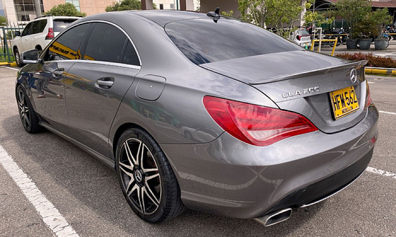 Mercedes Benz Cla200...