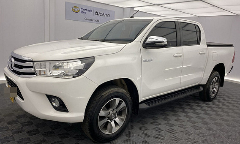 Toyota Hilux 2.8L...