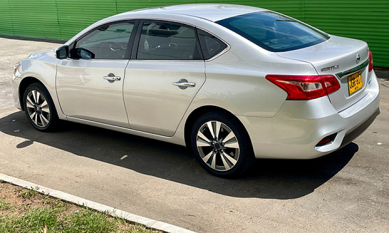 Nissan Sentra 1.8 B1...