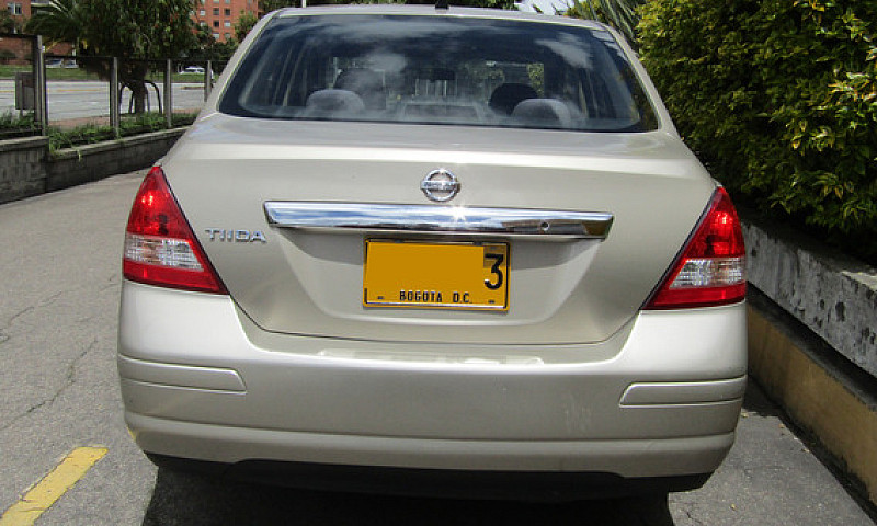 Nissan Tiida 1.8 Sd ...