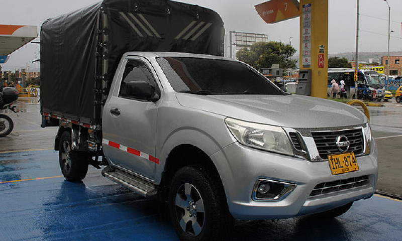Nissan Frontier 2.5 ...