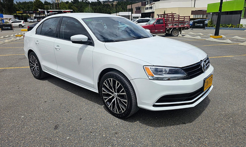 Volkswagen Jetta 2.0...