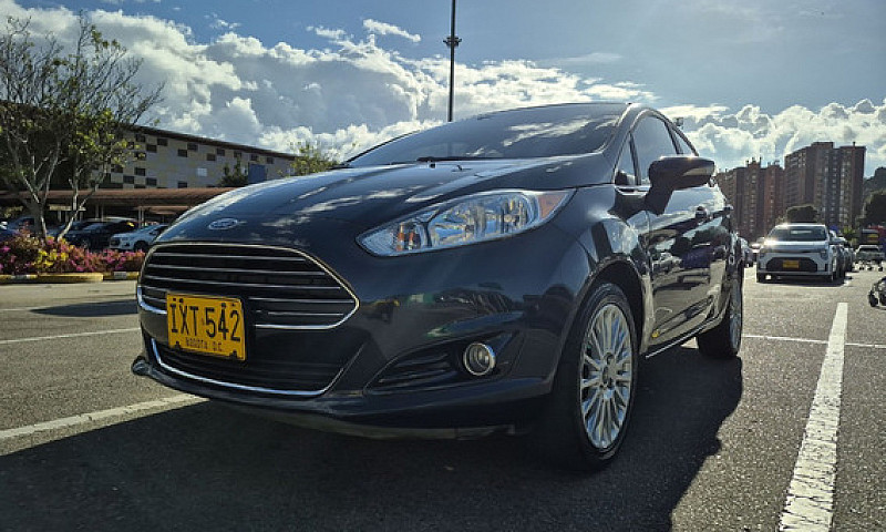 Ford Fiesta 1.6 Tita...