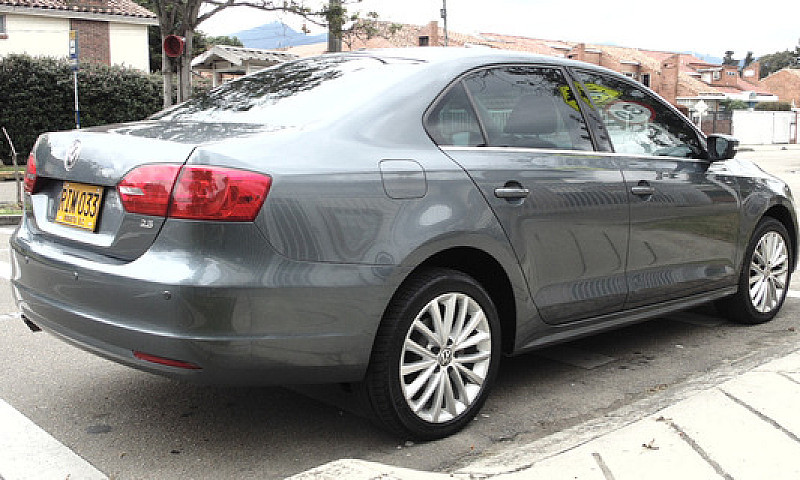 Volkswagen Jetta 2.5...