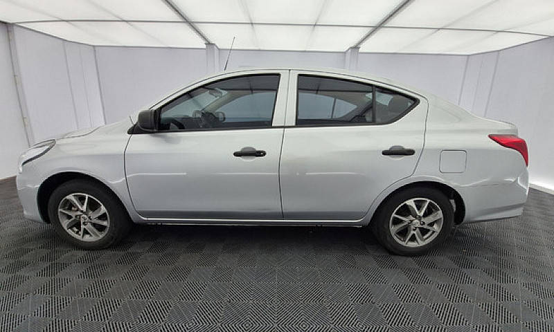 Nissan Versa 1.6 V-D...