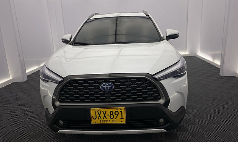 Toyota Corolla Cross...