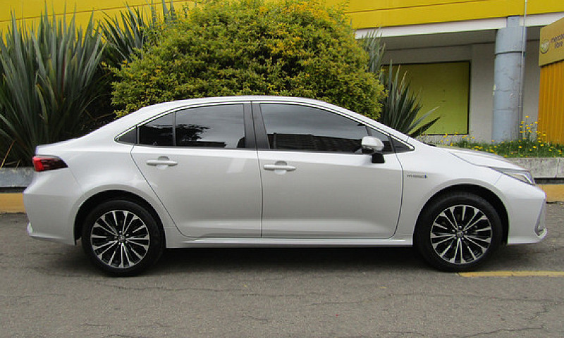 Toyota Corolla 1.8 H...