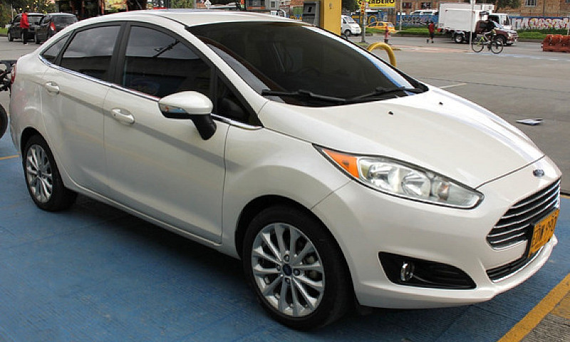 Ford Fiesta 1.6 Tita...