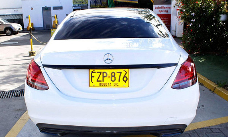 Mercedes-Benz Clase ...