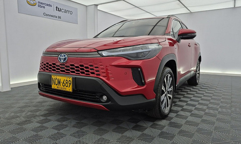 Toyota Corolla Cross...