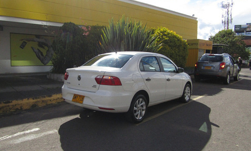 Volkswagen Voyage 1....