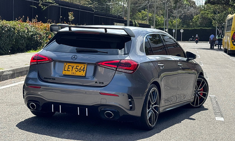 Mercedes-Benz Amg 2....